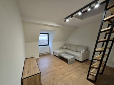 3 pokojowe, dwupoziomowe mieszkanie z ogrodem