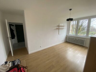 Na sprzedaż 2 pokojowe mieszkanie w spokojnej okolicy