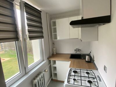 Na sprzedaż 2 pokojowe mieszkanie w spokojnej okolicy